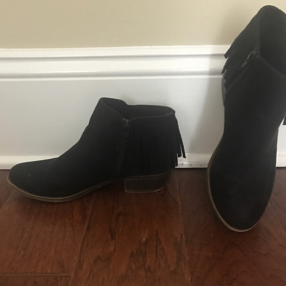 Fringe ankle booties